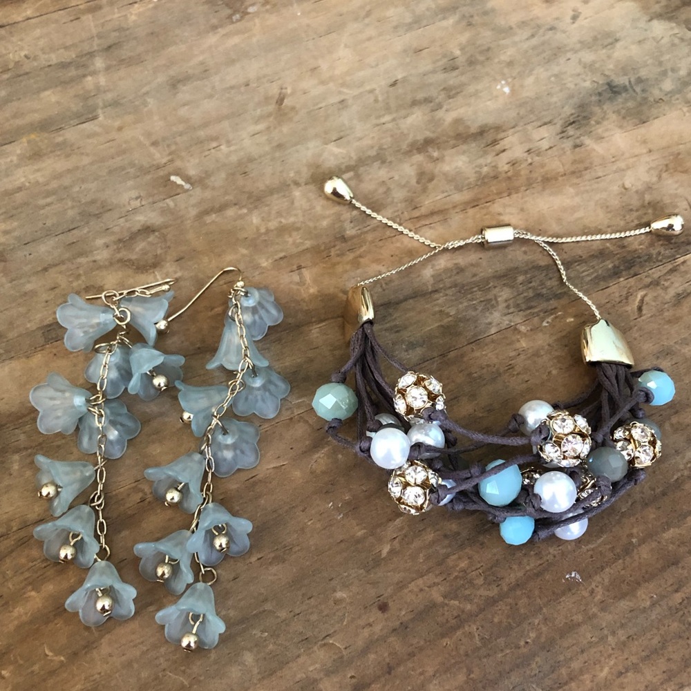 Beautiful Earring & Bracelet Set!!✨